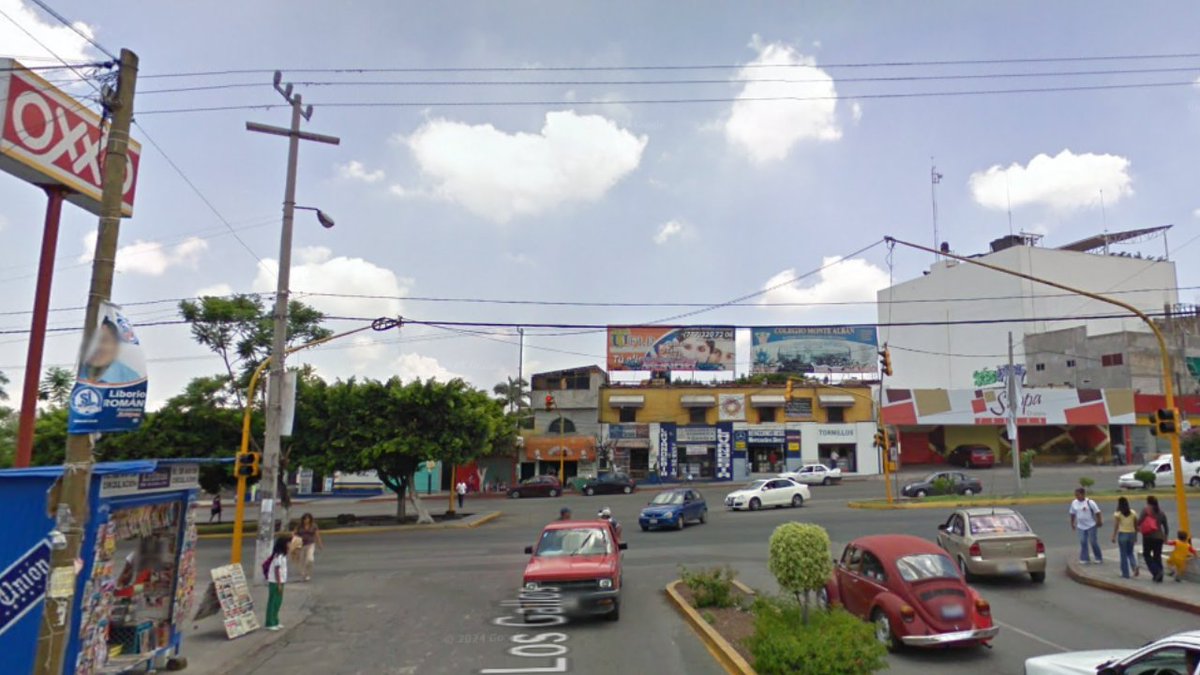 ¿TE ACUERDAS DE #JIUTEPEC SIN EL PUENTE DE CUAUHNÁHUAC?

Una imagen que nos remonta a hace 15 años, específicamente al 2009, cuando el puente vehicular del boulevard Cuauhnáhuac, todavía no existía. Si eres conocedor, nos dirás desde donde está tomada esta fotografía.