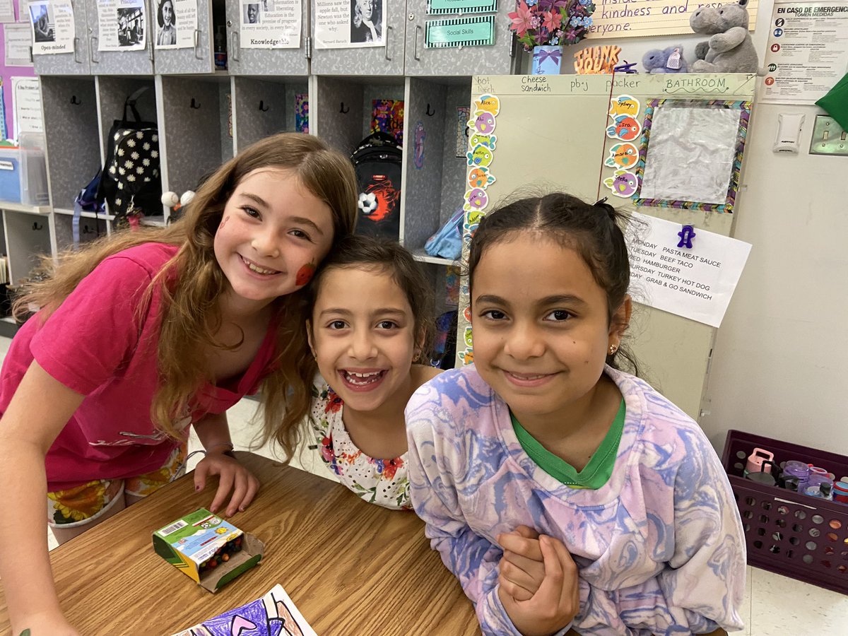 Thank you for visiting us today, Mrs. Noble! We enjoyed our time with your first graders! <a href="/MDNobleNews/">Ms Noble Rm205</a> <a href="/FCCPS/">Falls Church City Public Schools</a> <a href="/mdhippos/">Mount Daniel School</a>