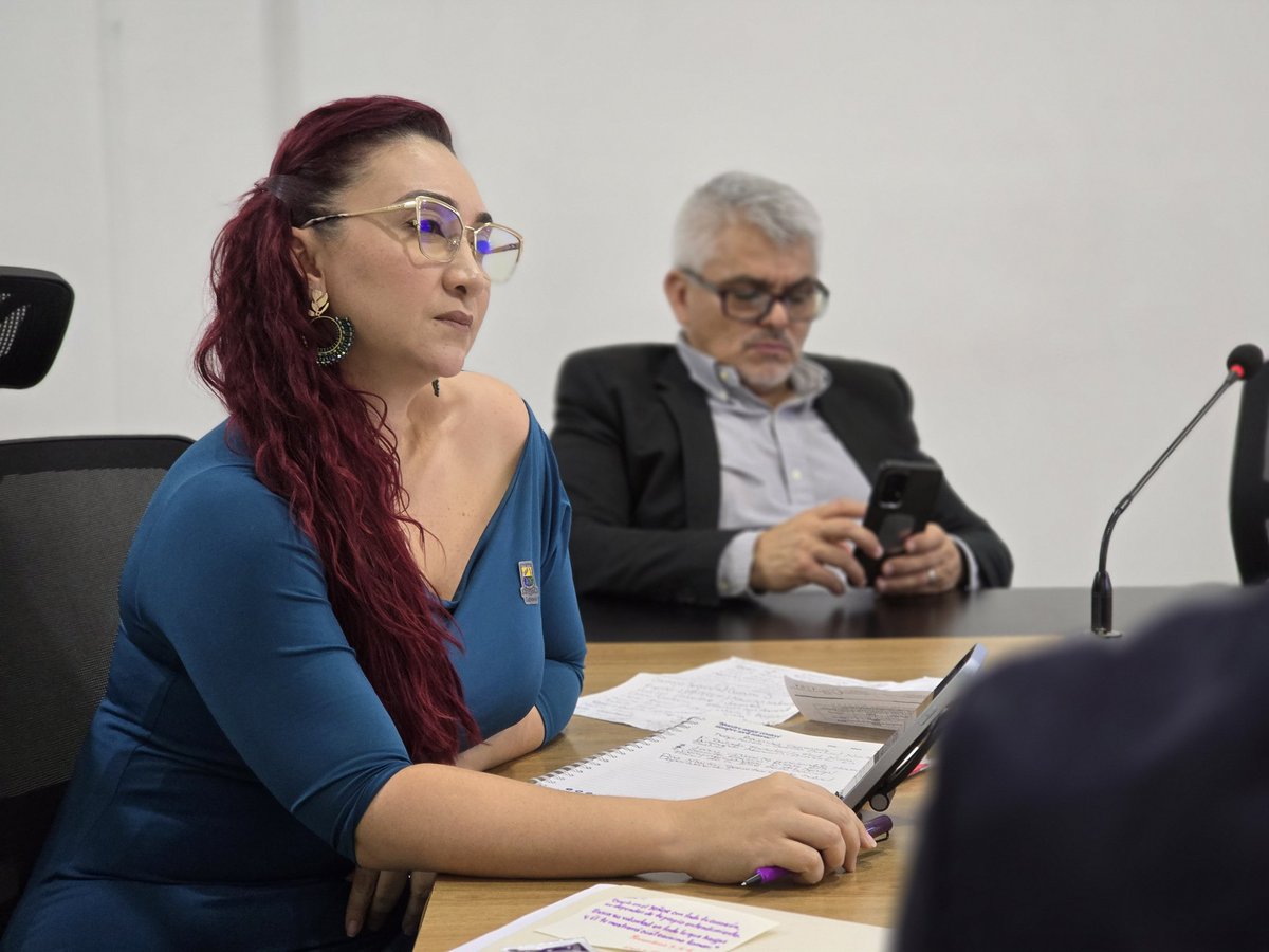 Lore_GonzalezOs's tweet photo. Red NOVA - Red del Norte del Valle de Aburrá: Creamos una red de salud integral para cumplir con las expectativas y necesidades de los usuarios, prestadores y aseguradores de todo el norte. 
Estamos aquí para cerrar las brechas del sistema de salud y mejorar la atención. 🏥🩺 https://t.co/sF77gIrZRg