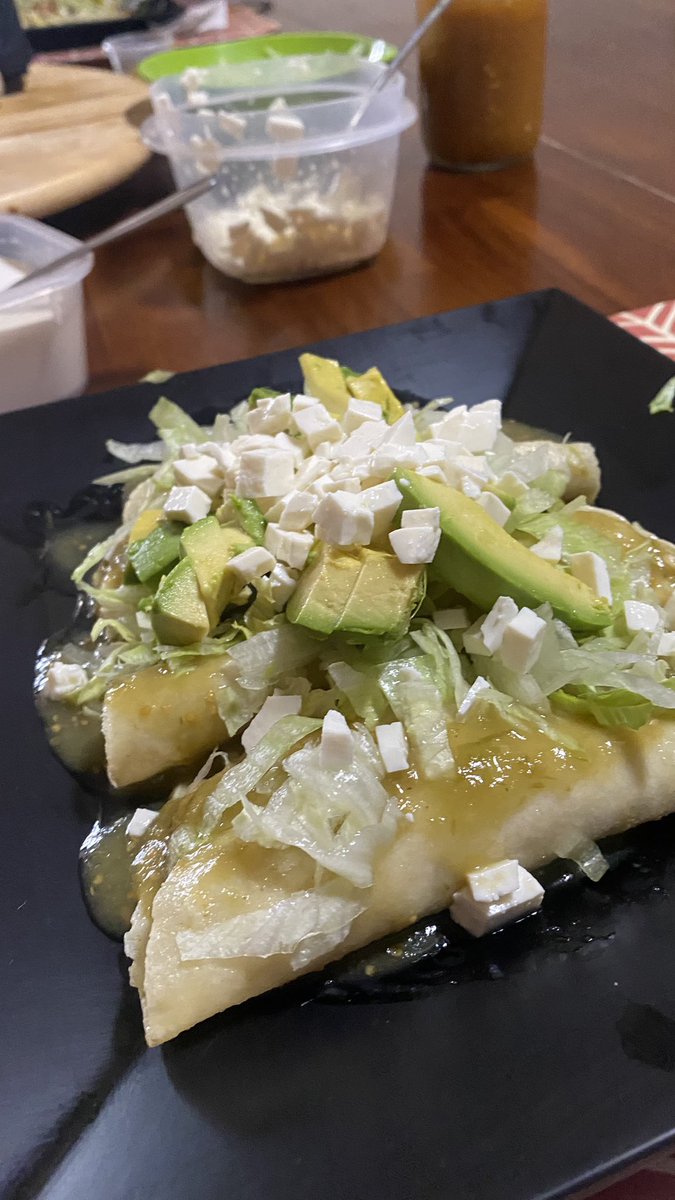 ElMuchachoDeLosTacos tweet media