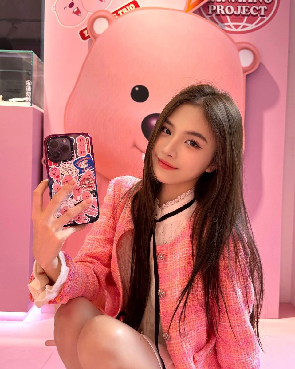 CrystalSto62610's tweet photo. I can’t wait until you’re stripping me from my clothes, undoing every button, strap, and zipper, and doing whatever you want with my body. 

#纽约 #洛杉矶 https://t.co/6nwwO83PRk