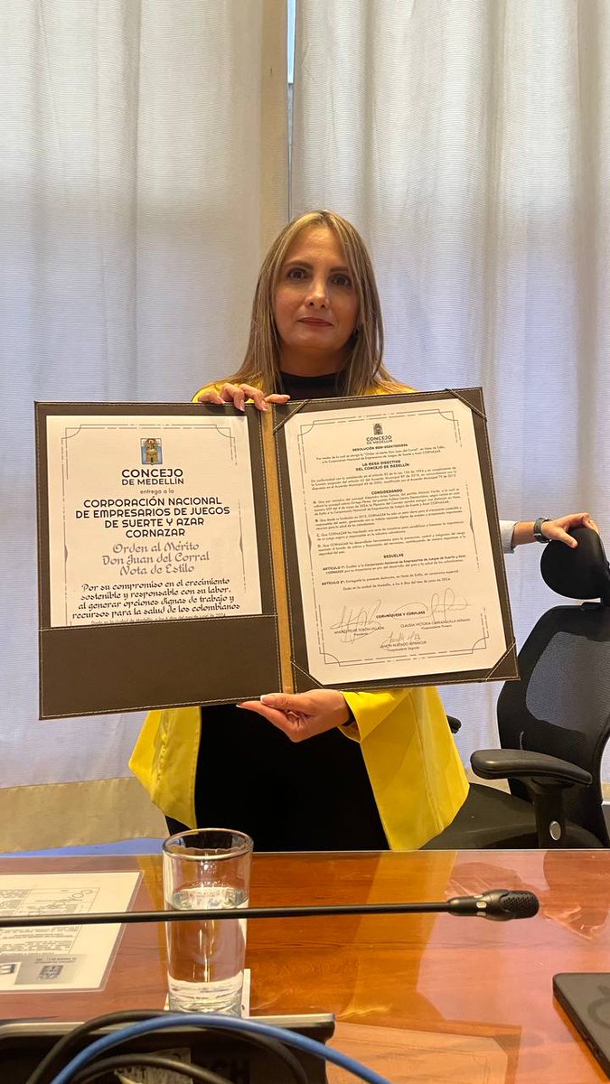 Cornazar2's tweet photo. Gracias al @ConcejoMedellin por este honorable reconocimiento a la labor de CORNAZAR. 

Seguiremos comprometidos con el crecimiento de nuestro sector. https://t.co/rFvEMijQca
