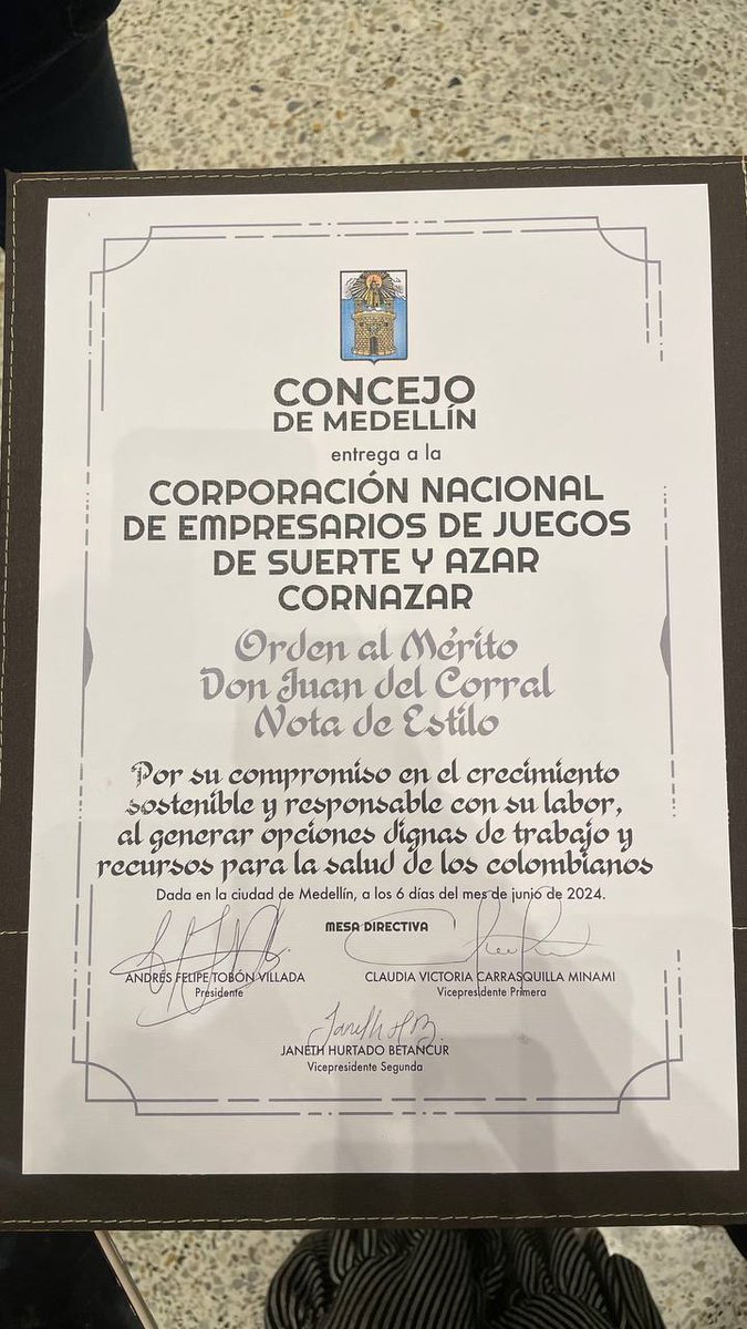 Cornazar2's tweet photo. Gracias al @ConcejoMedellin por este honorable reconocimiento a la labor de CORNAZAR. 

Seguiremos comprometidos con el crecimiento de nuestro sector. https://t.co/rFvEMijQca