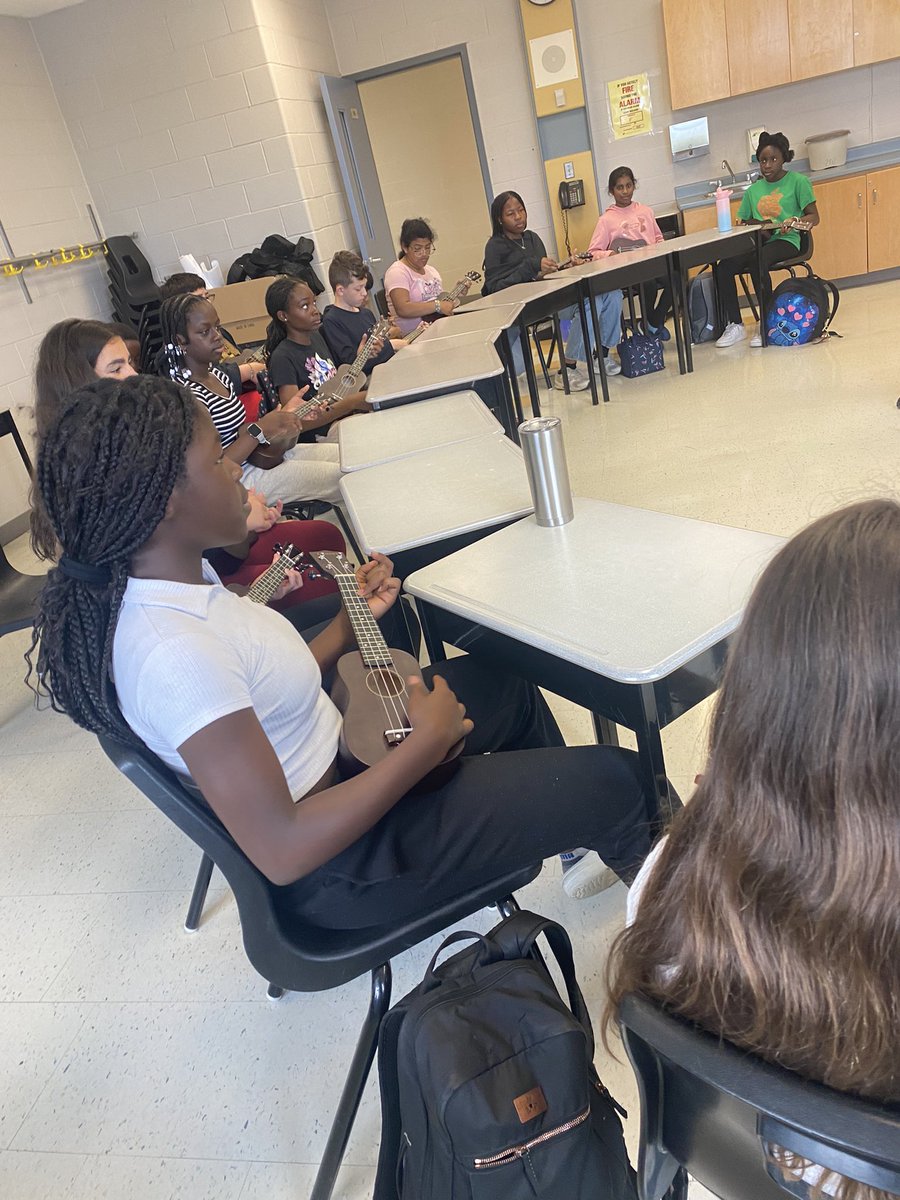 Rhiannon McIntosh tweet media