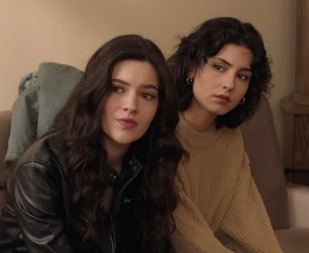 rheavesta's tweet photo. rojbikin yan yana durduğu her kadınla bu kadar yakışması...dijitalde olsaydık bizim shipler ✨️💖 https://t.co/a1AnH8TbAZ