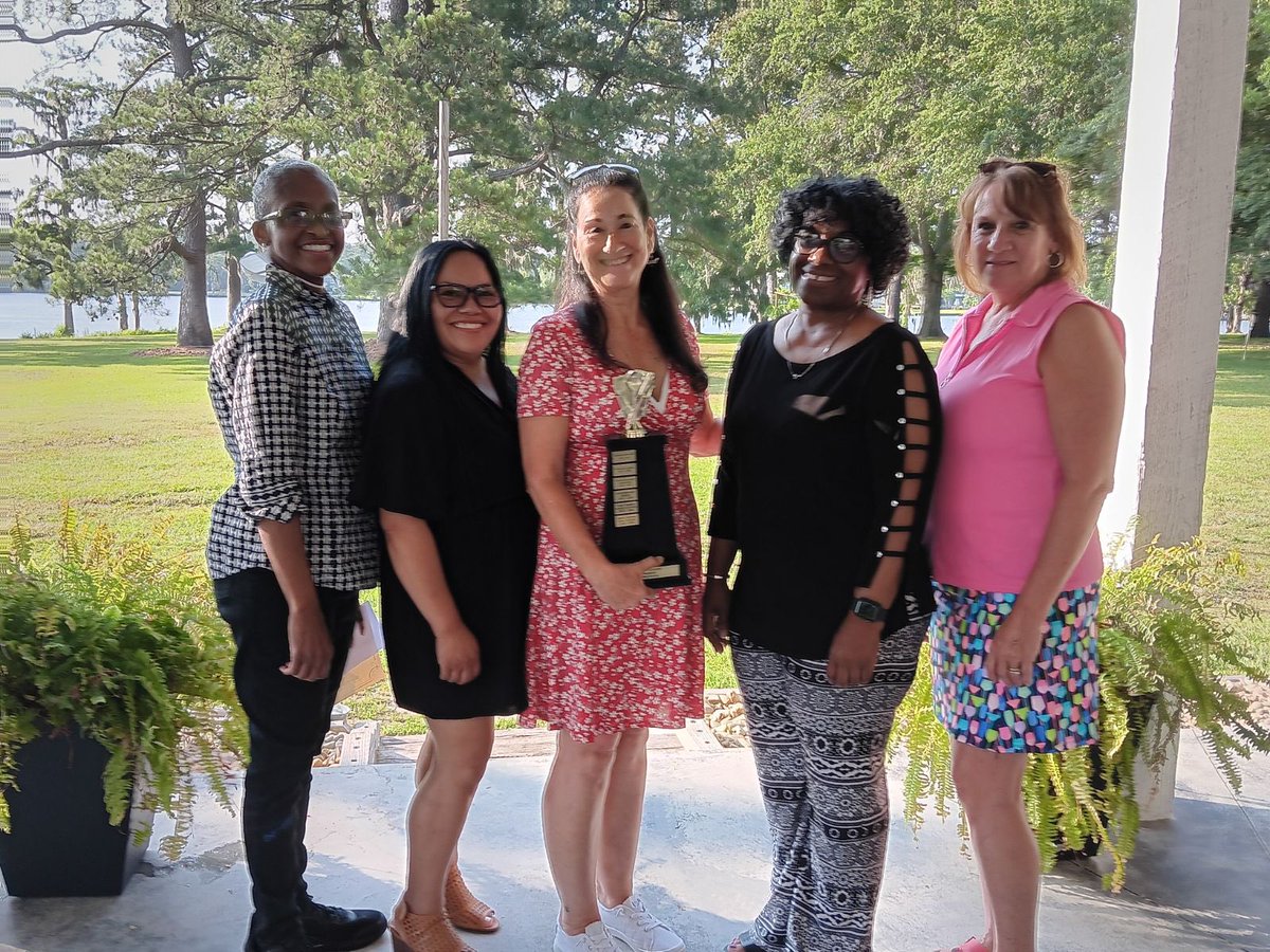 Two of our cafeteria ladies had perfect attendance this year. The whole cafeteria staff won for biggest increase in lunch participation across the district. 💞So proud of our staff 💞