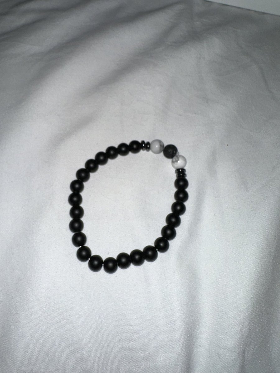 SmileJuju94's tweet photo. @FFDP saw you guys at #TrondheimRocks. You guys were awesome! Loved to see how much you guys interact with the fans and give out stuff to specific people so no one takes it away from them❤️🔥 always be my fav! also wanna "personally" thank Ivan Moody for his bracelet! Made my day https://t.co/cKplSUoy3M