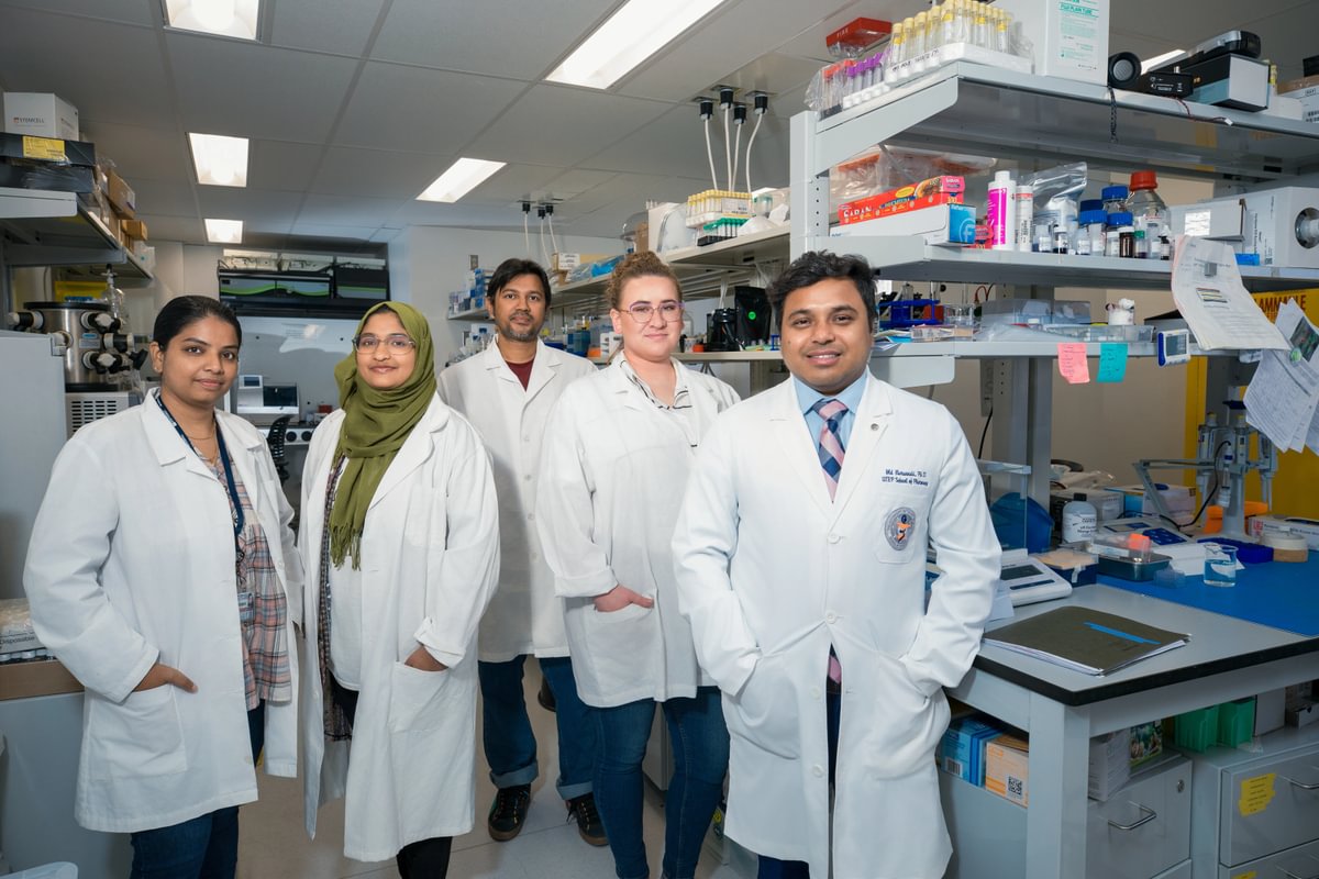 UTEP (@utep) on Twitter photo A research team in <a href="/UTEPSOP/">UTEP School of Pharmacy</a> is developing new therapies for the treatment of skin and lung fibrosis, a condition in which tissues become overly thick. The team used nanoparticles to "rehabilitate" the problem cells that cause fibrosis. Learn more: utepn.ws/4bOpfOA A research team in <a href="/UTEPSOP/">UTEP School of Pharmacy</a> is developing new therapies for the treatment of skin and lung fibrosis, a condition in which tissues become overly thick. The team used nanoparticles to "rehabilitate" the problem cells that cause fibrosis. Learn more: utepn.ws/4bOpfOA