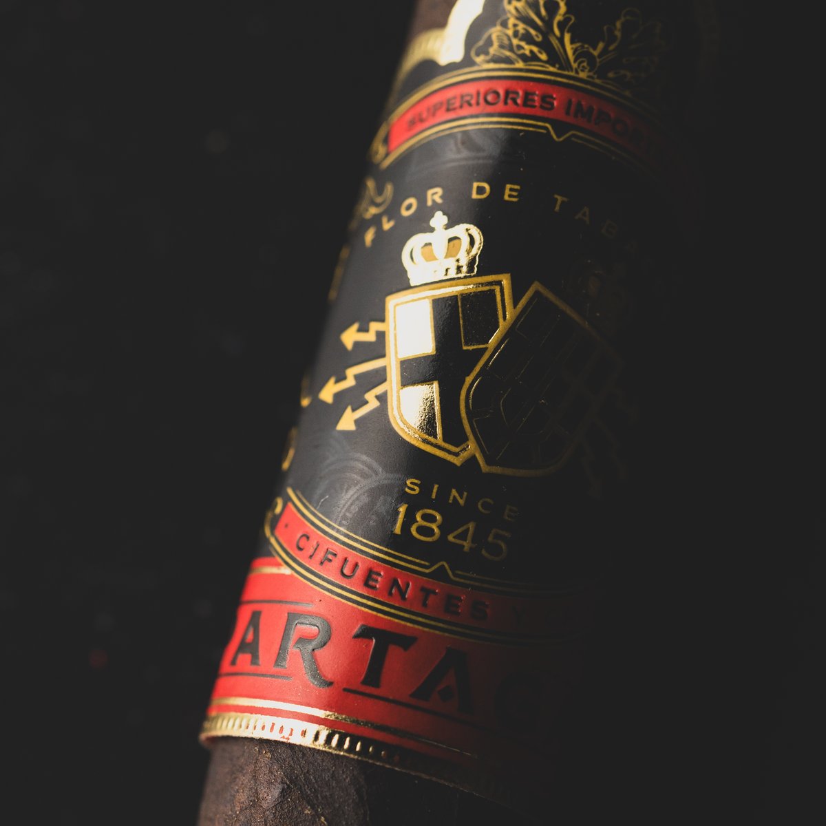 partagas's tweet photo. At Partagas, we believe every cigar is a work of art. Crafting each one requires patience and attention to detail, but the result is an absolute masterpiece.
#PartagasCigars #Cigars #TrueQualityEndures #PartagasBlackLabel https://t.co/4QXhxq9inw
