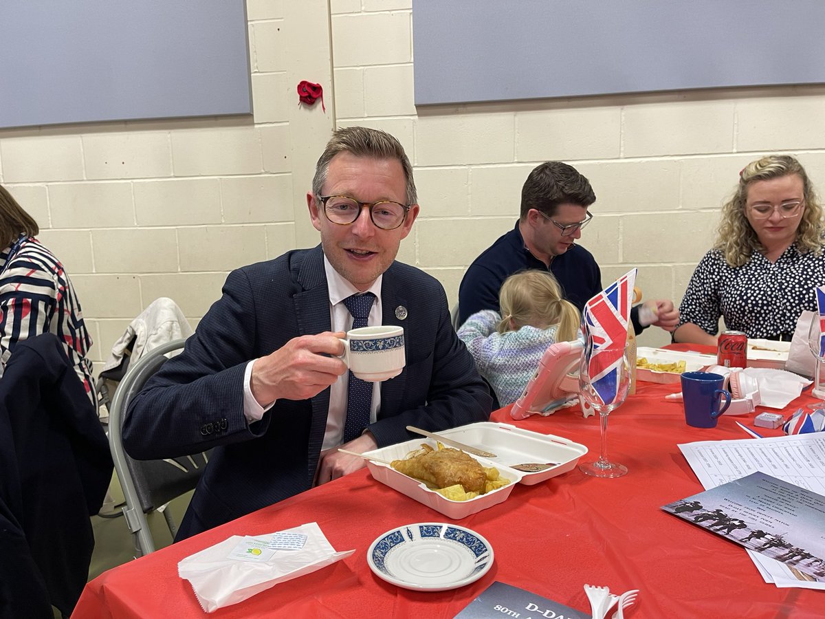 🇬🇧 Beautiful commemorations around the country to mark D-Day. I spent my evening in Stalham for their event. Enormous community effort, full parade, military vehicles and fish and chip supper. A very special event.