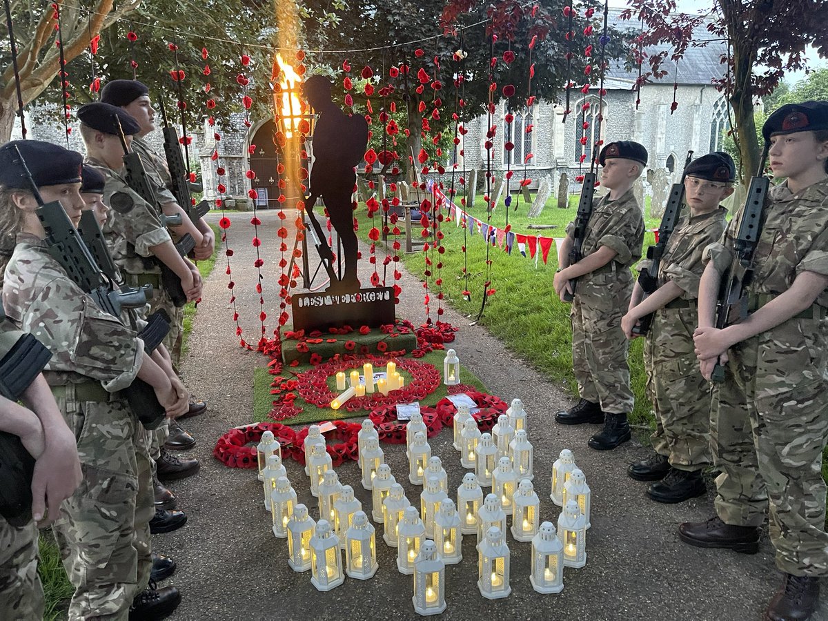 duncancbaker's tweet photo. 🇬🇧 Beautiful commemorations around the country to mark D-Day. I spent my evening in Stalham for their event. Enormous community effort, full parade, military vehicles and fish and chip supper. A very special event. https://t.co/sf1X2qGmfJ