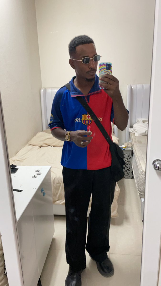 hmo1877's tweet photo. 💙❤️. https://t.co/KM8HOdlrxn