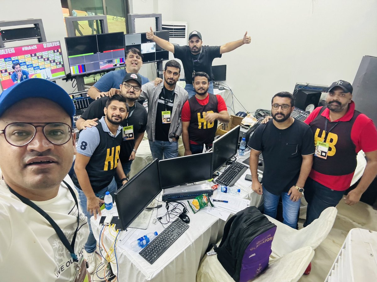 ShahidSelfie's tweet photo. behind the Scenes from Jinnah Stadium today #PakVsKSA #PakistanFootball https://t.co/QY9iH8H8re