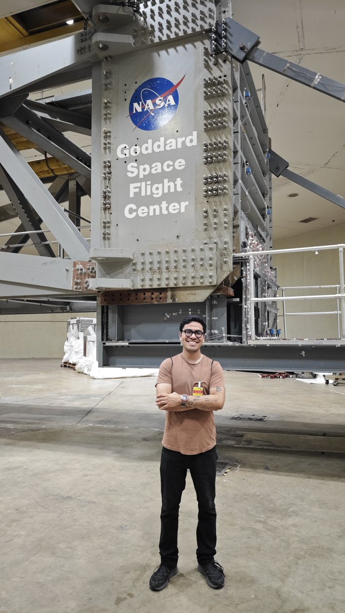 serdubon's tweet photo. La vida me dió la oportunidad de ir a conocer el Goddar Space Flight Center y ver las instalaciones dónde prueban y construyen los satélites. https://t.co/lSXPH3ynL7