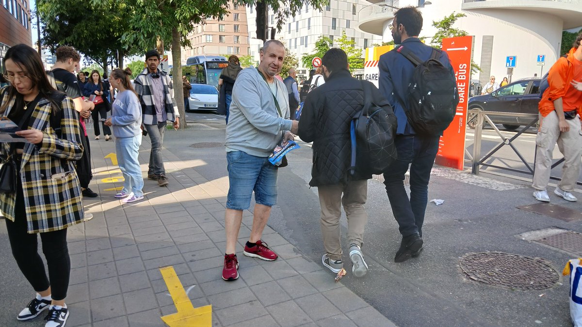 LesPatriotes_91's tweet image. Tractage 9 de la semaine, sortie de gare ouest du 91. Tjours désert de militants d'autres partis : sommes-ns les seuls français à vouloir partager notre point de vue sur la France !? Echanges utiles pour que la #FranceLibre revienne au + vite.  Vérifiez : les-patriotes.fr