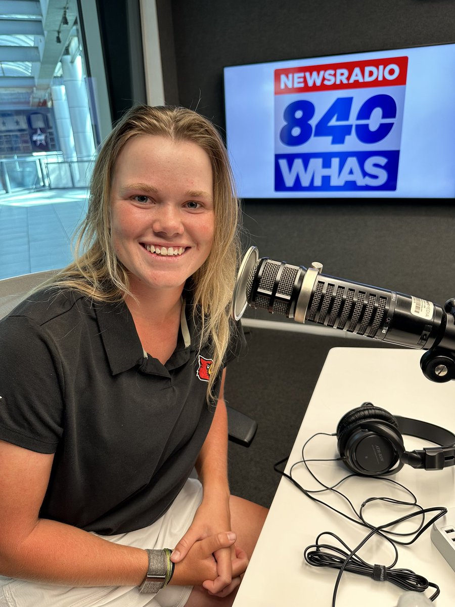 terrymeiners's tweet photo. Recent @UofL graduate @ryleesuttor is now ready to burst onto the pro golf circuit ⛳️ 💥 

I’ve known her for years and have every confidence that she will make it in the professional golf world 🏌🏼‍♀️

We had a nice radio chat today

LISTEN 🗣️ @840WHAS 🔗 https://t.co/EHhYjANXKv https://t.co/NdKvXJyPMX