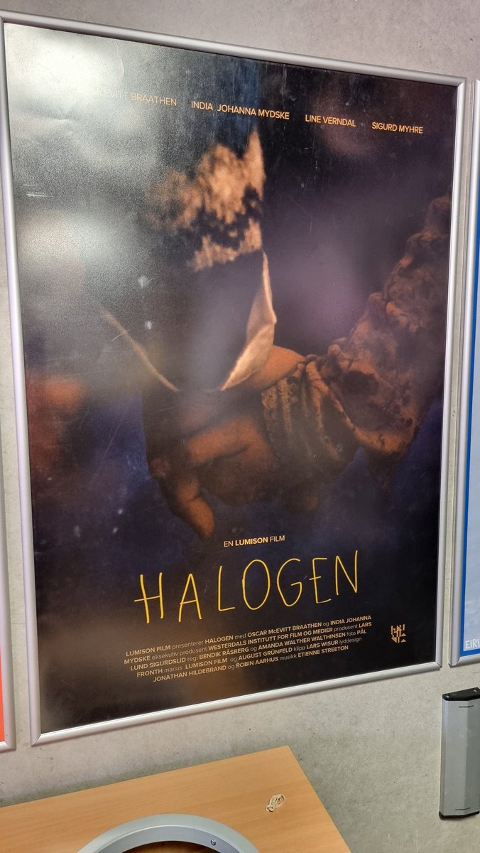 aarhusaudio's tweet photo. I was at the Premiere of Halogen today! As well as two other Bachelor films. What a great selection of films. Super happy seeing and hearing the final product, and I'm stoked to have been a part of this!
Amazing work everyone!❤️ https://t.co/x8RL8WAER7