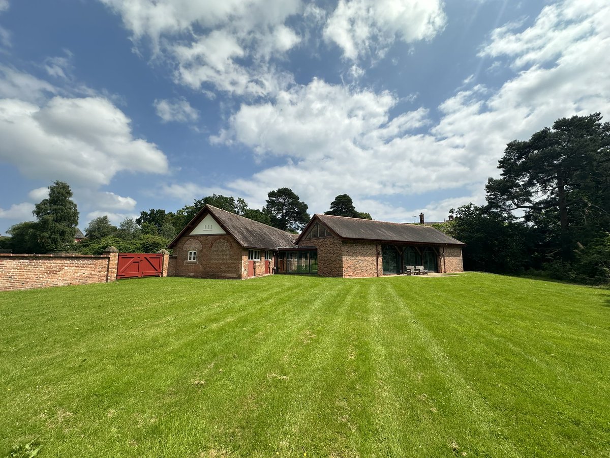 peternkitchin's tweet photo. When we viewed our current premises in 2008 at Smithy Farm - my Dad said it was a good day - D Day. Today we got the keys for our next office where we will locate to in the coming weeks - another @Grosvenor property @HelloKitch @candccatering https://t.co/gT304QfJyk