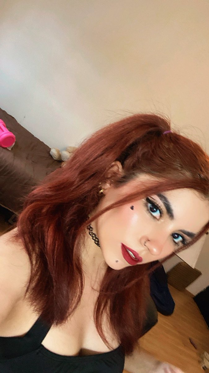 LicMoonLight's tweet image. Con chonguitos ❤️

#selfie 
#girl 
#redhair