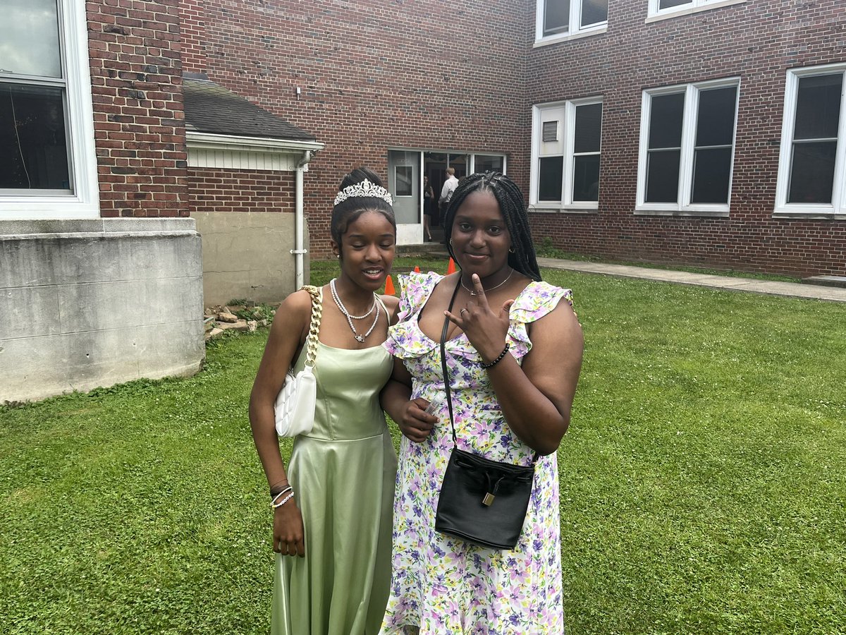 pburg_admin's tweet photo. Great day and night celebrating the PMS class of 2024 at promotion ceremony and dance. So proud of this great group of 8th graders. Good luck in high school. https://t.co/GJ27fYN2BD