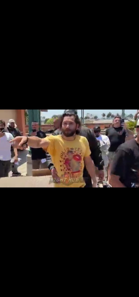 PriestDOOM619's tweet photo. @ChampRDS @FightHubTV Oh he tellin telling haha https://t.co/Kx3Hd6Entr