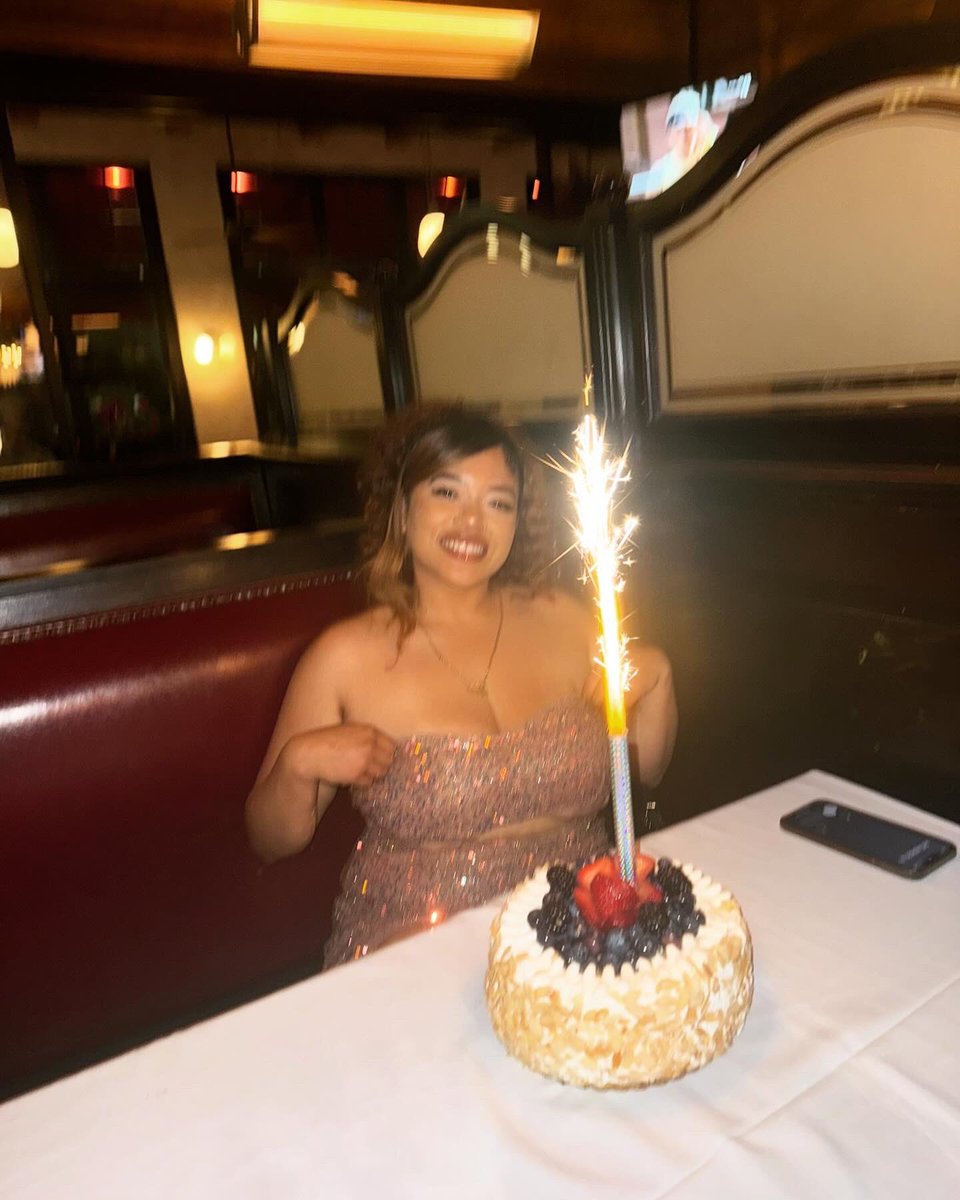 HighhYanna's tweet photo. 29 &amp; Fine ✨✨ 
#NewChapter #SDtoNOLA #HeartFull https://t.co/MTz3rPufMa
