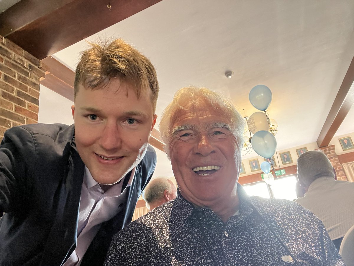 Angus Baskerville tweet media