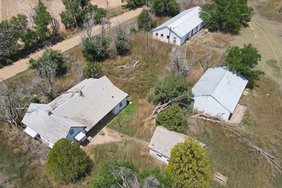 Now Presenting 𝟒,𝟎𝟎𝟎 𝐀𝐜𝐫𝐞𝐬 in Morton County! McCurdy.com/BreedingFamily…

As the largest land offering in the county, this auction has 28 parcels of CRP and cropland ranging from 40-160 acres. 

Join us on July 13th and be a part of this rare event! 📅