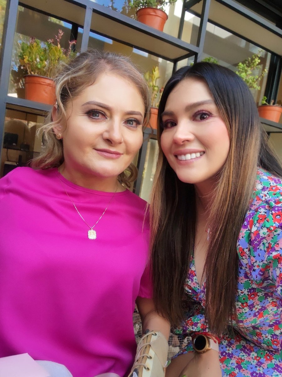 ¡Feliz cumpleaños <a href="/ClaudiAnaya/">Claudia Anaya 👩🏼‍🦽</a>! Mis mejores deseos siempre, un abrazo con todo mi cariño.