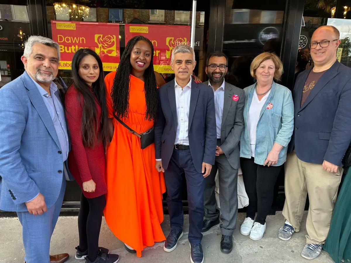 iamritabegum's tweet photo. Brilliantly organised fundraising dinner for @DawnButlerBrent at The Khas Lounge with few special guests our fantastic mayor of London @SadiqKhan Along  with  @TulipSiddiq @KarenPBuckQP @Georgia_Gould @MAsgharButt @KrupeshHirani @AdamHug  @RyanHack_ @JumboChan  #GE2024 🗳🌹🗳 https://t.co/RdgrkKyOCJ