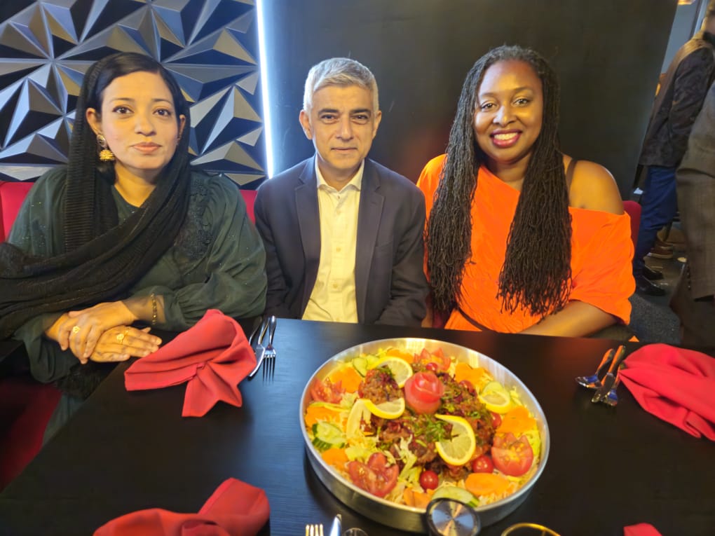 iamritabegum's tweet photo. Brilliantly organised fundraising dinner for @DawnButlerBrent at The Khas Lounge with few special guests our fantastic mayor of London @SadiqKhan Along  with  @TulipSiddiq @KarenPBuckQP @Georgia_Gould @MAsgharButt @KrupeshHirani @AdamHug  @RyanHack_ @JumboChan  #GE2024 🗳🌹🗳 https://t.co/RdgrkKyOCJ