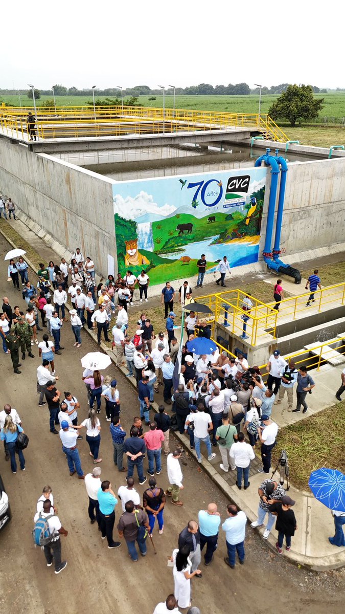 Caracol_Cali's tweet photo. La Corporación Autónoma Regional del Valle del Cauca, CVC, entregó al municipio de Florida la Planta de Tratamiento de Aguas Residuales, con la cual se descontaminarán las aguas servidas que salen de los hogares de los habitantes de este municipio y van a parar al río Frayle. https://t.co/GXFrla11jn