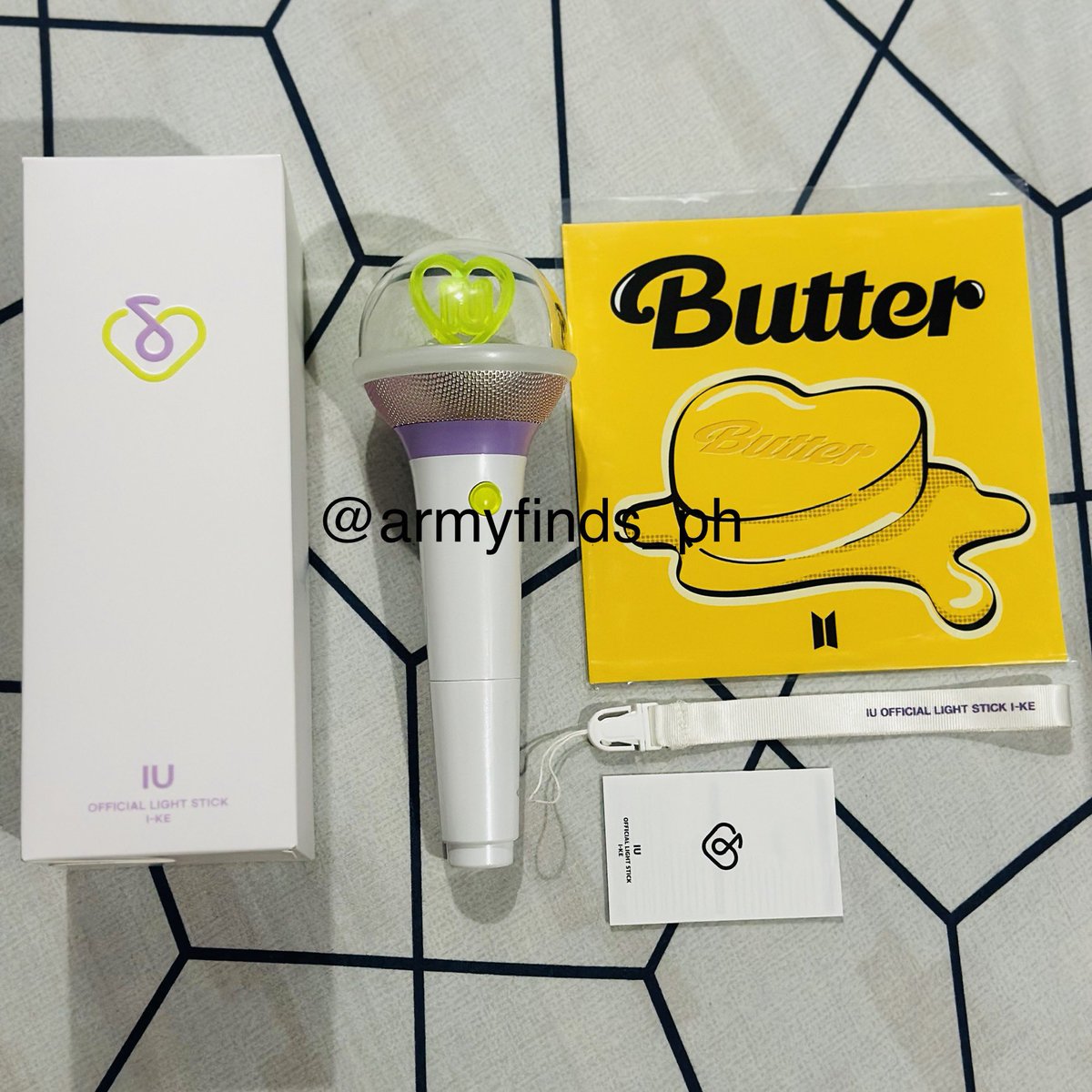 armyfinds_ph's tweet photo. WTS | LFB | Please help RT

IU I-KE Official Lightstick Ver. 3

P3,500 (complete inclusion; used once; brought from pulp pop-up store) 

Price is negotiable!

Freebie: Official BTS Butter Vinyl

MOP: Gcash 
MOD: Meet-up around Pasay or Cavite or thru LBC

Tags: HEREH IU LS I-KE https://t.co/ptUcDhncWl