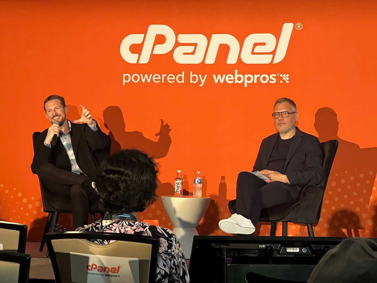 cPanel's tweet image. 🌟 Amazing session at @CloudFestUSA with @photomatt, WordPress co-founder! Matt shared his passion for open source, the power of web democratization, and the importance of disconnecting. We left inspired and excited for #WordPress Playground! 🚀
#TechInnovation #FutureOfTheWeb