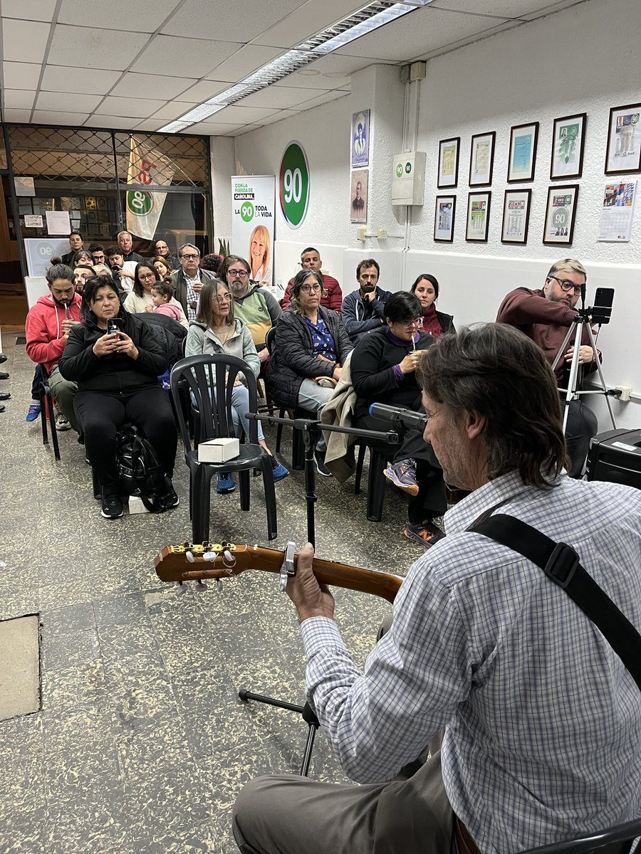 Ahora en Casa del Pueblo de Pando, conversamos sobre los desafíos y perspectivas en materia de seguridad.      

Nos acompañan <a href="/mauriciozuninoc/">Mauricio Zunino</a> y <a href="/Virginia_567/">Virginia Cardozo</a> 

El 30 de junio
Vamos al Frente con Carolina 🔴🔵⚪️