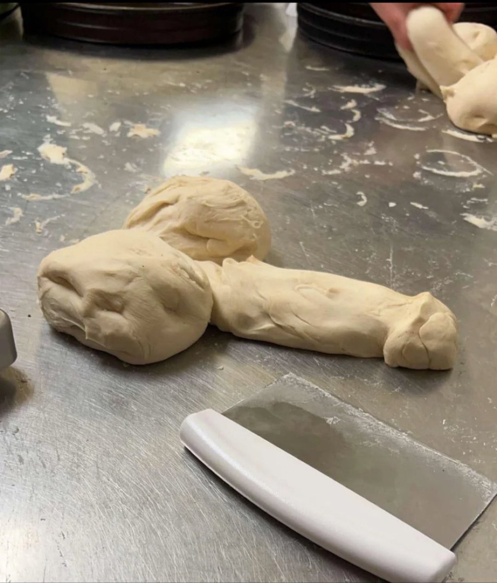 kdriley05's tweet photo. Her: can you loan me some dough? I'm a little short on my rent

Me: https://t.co/JGTWthV9sj
