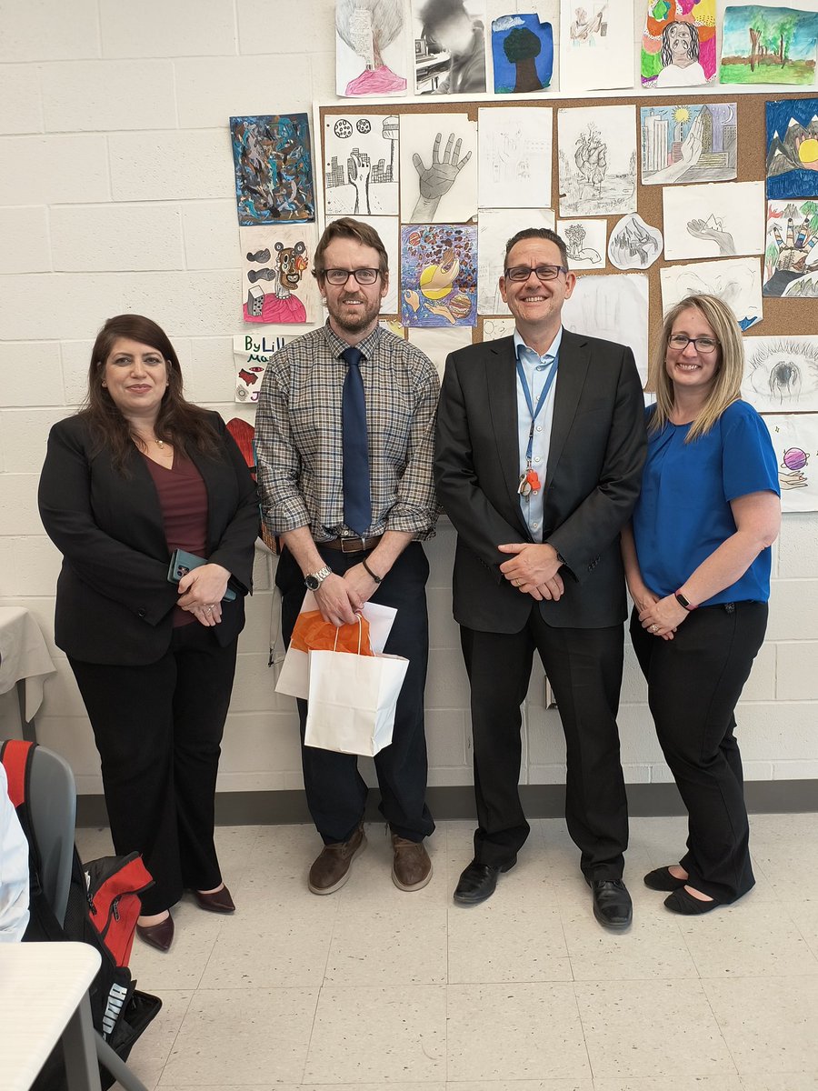 palmateach's tweet photo. This week, the TELT Consultants and one of our long time digital tool partners, @ExploreLearning, presented the top @YCDSB educators &amp; top schools with awards for highest engagement system-wide. Thank you for continuing to create interactive opportunities for students! @CAD_ycdsb https://t.co/uEVyCPesM0