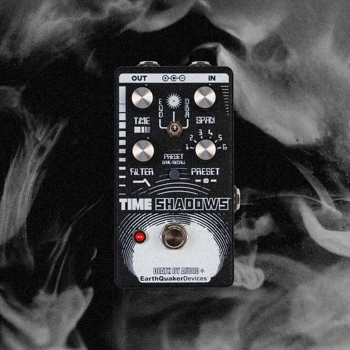 DeathByAudioFX's tweet photo. 🔮 Travel to new dimensions with the Time Shadows II 🔮
Purple/Silver available in our online store⚡️
https://t.co/Q7mAyMscu1
Cyber Punk 👩🏻🎤
Black/White limited edition, exclusively only at @reverb
https://t.co/x2DZZlXPGp
🤝🏻 @earthquakerdev #TIMESHADOWS https://t.co/KqTXMs7PCy