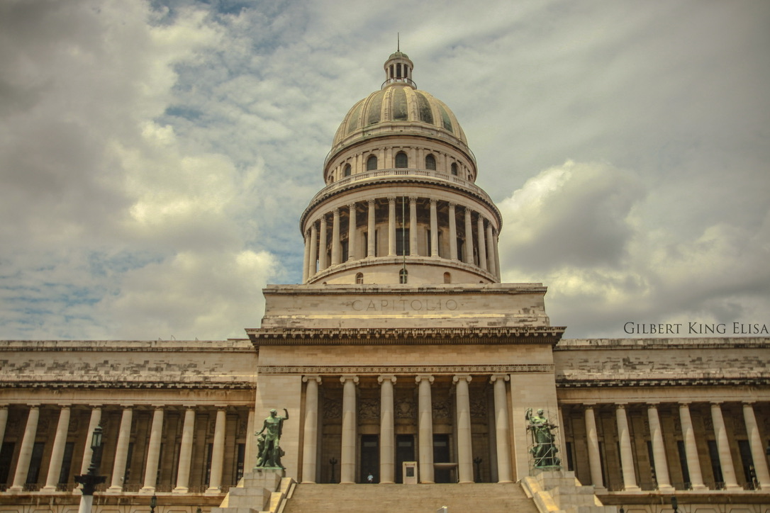GilbertKElisa's tweet photo. El Capitolio
#TravelPhotography #AdventureAwaits #Wanderlust #GilbertKingElisa #Construction #Havana #Lahabana #architecture #capitalbuilding #Clouds #habana #Traveling #historicplaces #photographer #Cuba #government #colorphotography #colorphotos #art #streetphotography #colourphotos #PhotoOfTheDay #HistoricSite