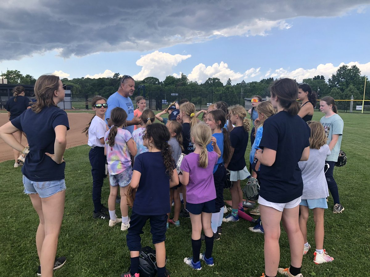 Hudson Softball tweet media