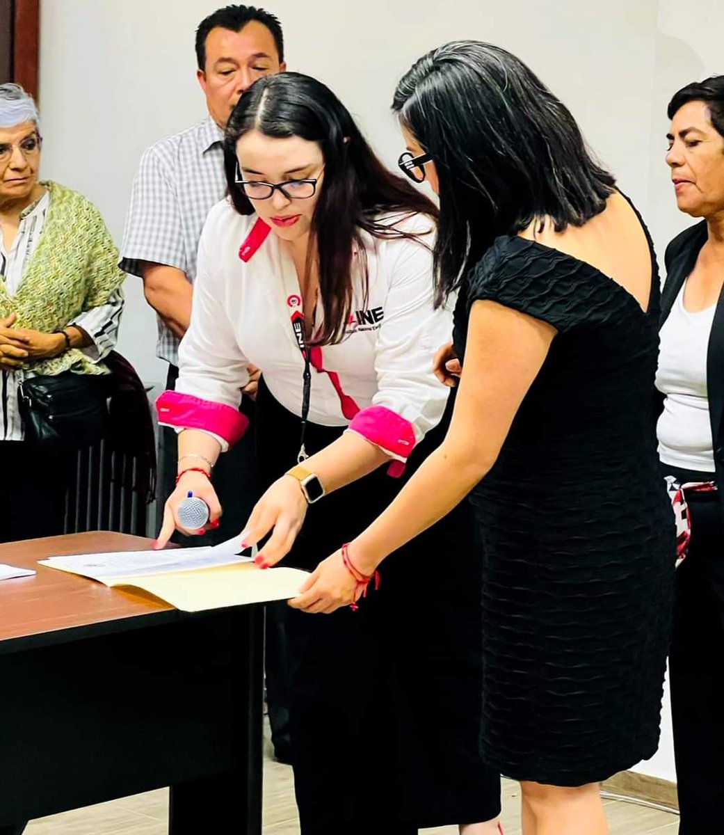 🙋🏻‍♀️📄🗳 Xóchitl Zagal recibe constancia de mayoría, como diputada federal electa del Distrito 7 de Cuautitlán #Izcalli.

🤳🏻 Más información ⬇️
facebook.com/share/p/9cHpM8…