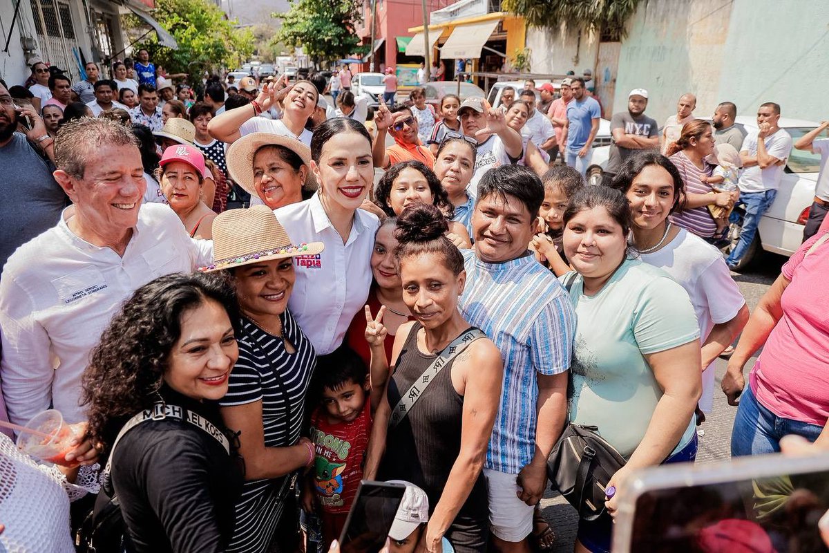 LizetteTapiaC's tweet photo. Hoy ganó Zihuatanejo, porque este triunfo no es mío, este triunfo es de todas y de todos. 

¡Muchas gracias! 💖

#VieneLoMejor https://t.co/jp0tVuHV9V