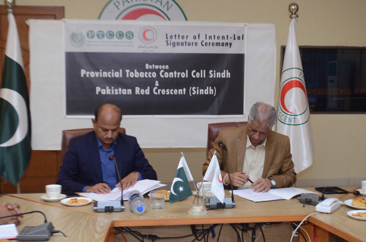 PTCCSindh's tweet photo. PTCCS WNTD24 | Signing of Letter of Intent-LoI between Provincial Tobacco Control Cell and Pakistan Red Crescent. @PakRedCrescent   #PTCCS #worldnotobaccoday #tobaccofreegeneration #tobaccofreesindh @FCTCofficial @WHO @VitalStrat @khashmi76 @federal_tcc https://t.co/fue3WwSH2a