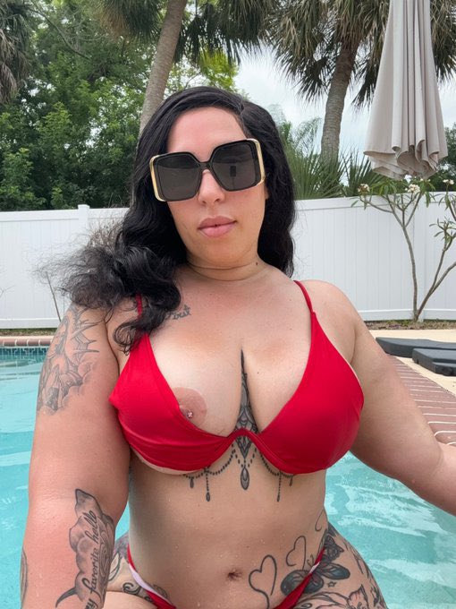 Thund859's tweet photo. Happy titty day https://t.co/E0PUUFxO2f