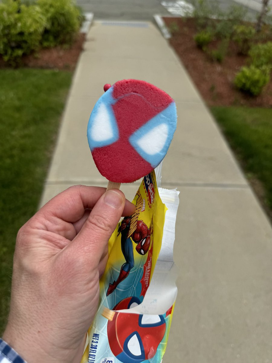 ossiangrr's tweet photo. @StrongBadActual I didn't know you were ice cream! https://t.co/XrTEo03p69