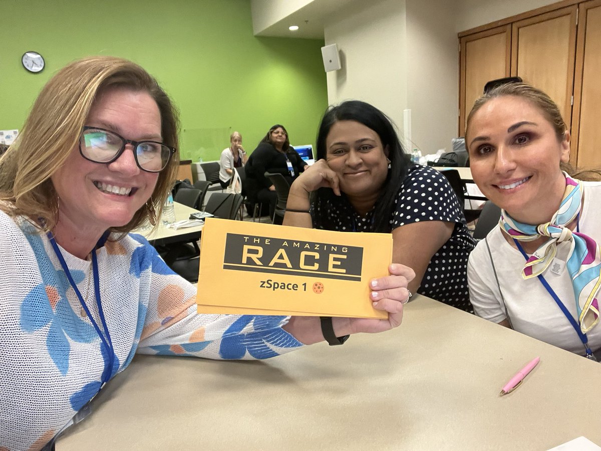 #virtualcobras <a href="/zSpace/">zSpace</a> learning for out amazing students!