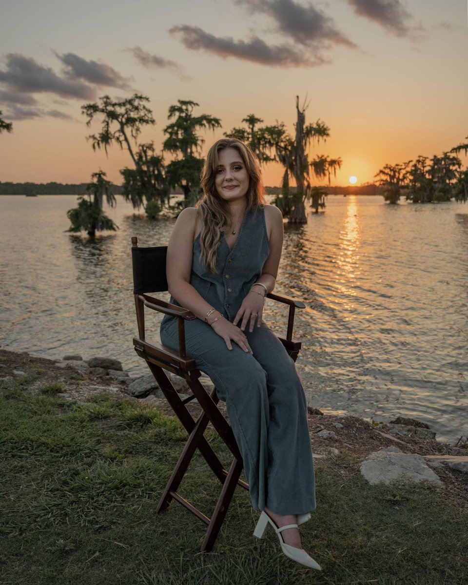 jordanilahaye's tweet photo. In honor of finalizing my dev edits this week—I’m thrilled to share my official author photo, taken by the one and only Olivia Perillo 🖤

HOME OF THE HAPPY: A MURDER ON THE CAJUN PRAIRIE coming April 1, 2025. https://t.co/4QnUB8OvxD