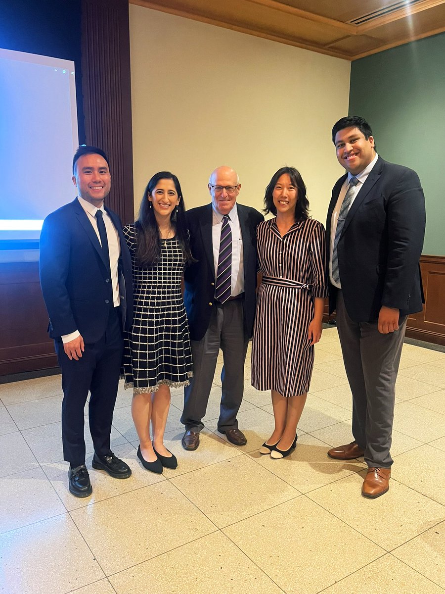 GayatriSetia's tweet photo. Last night, I graduated as a full-fledged cardiovascular physician after 10 years of post-college education and training. I have to say, it feels pretty nice to be able to thank some of my mentors in person. Oh, and also, my cofellows are the best 😊🫀 #cardiotwitter https://t.co/9QUnh5wcB1