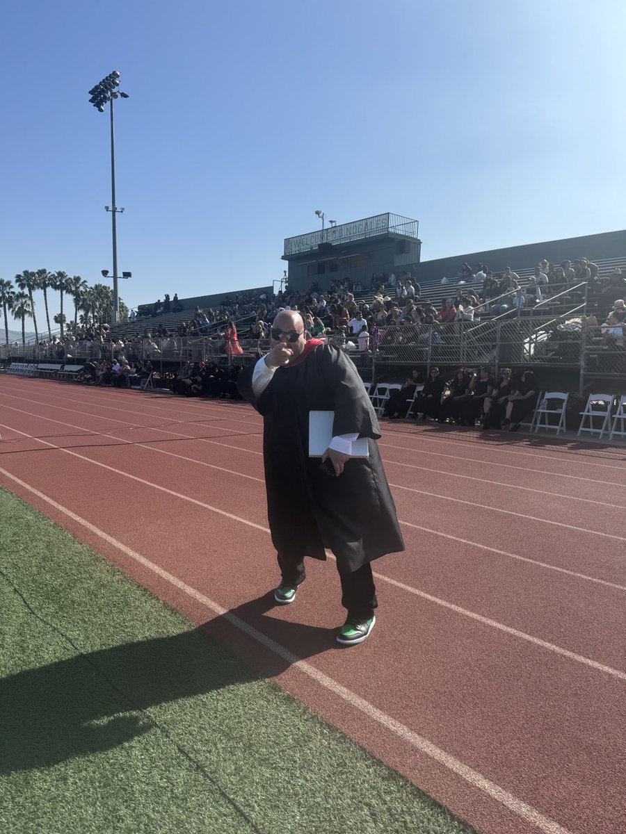 Silvia (@specprogatel) on Twitter photo Proud Nogales Principal Scott Cavanias is walking around the stadium. <a href="/NogalesNobles/">NogalesHighSchool</a> <a href="/rusdkids/">Miriam Kim</a> <a href="/RowlandSchools/">Rowland Schools</a> Proud Nogales Principal Scott Cavanias is walking around the stadium. <a href="/NogalesNobles/">NogalesHighSchool</a> <a href="/rusdkids/">Miriam Kim</a> <a href="/RowlandSchools/">Rowland Schools</a>