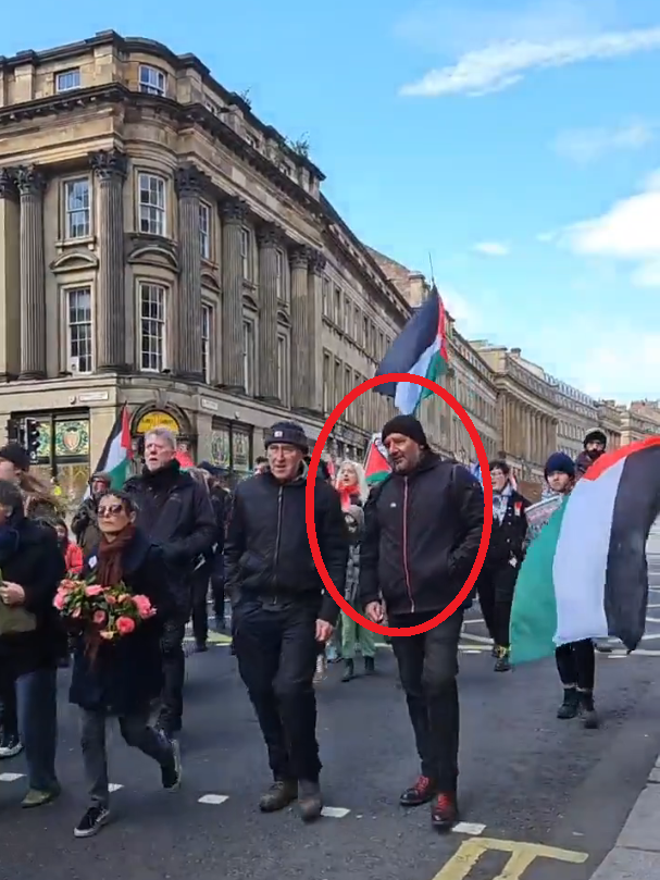 Leftwant2bRight's tweet photo. When #YunusBakhsh & his side kink #RachelMeenan suggest they have nothing to do with the SWP/TUC or #SimonHall #TWAFA #Labour #HopeNotHate, tell him & her they're liars. The more Banners than you - professional protest cranks. From BLM to SUTR to Give The RedCard all communists https://t.co/gTj75i4Ysm